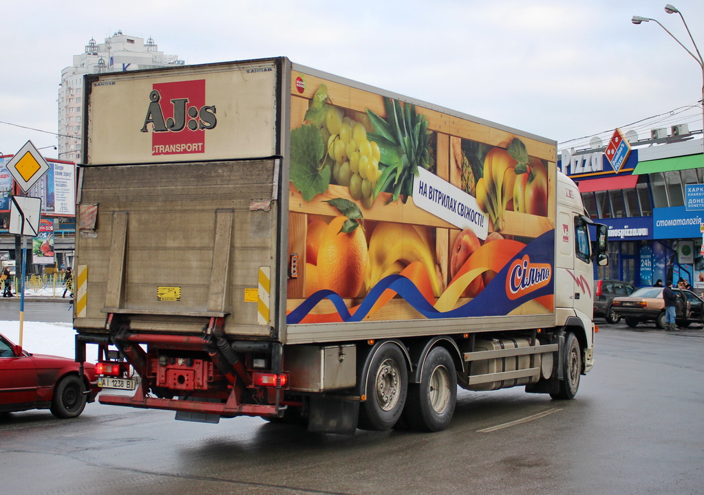 Киевская область, № АІ 1238 ВІ — Volvo ('2002) FH12.420