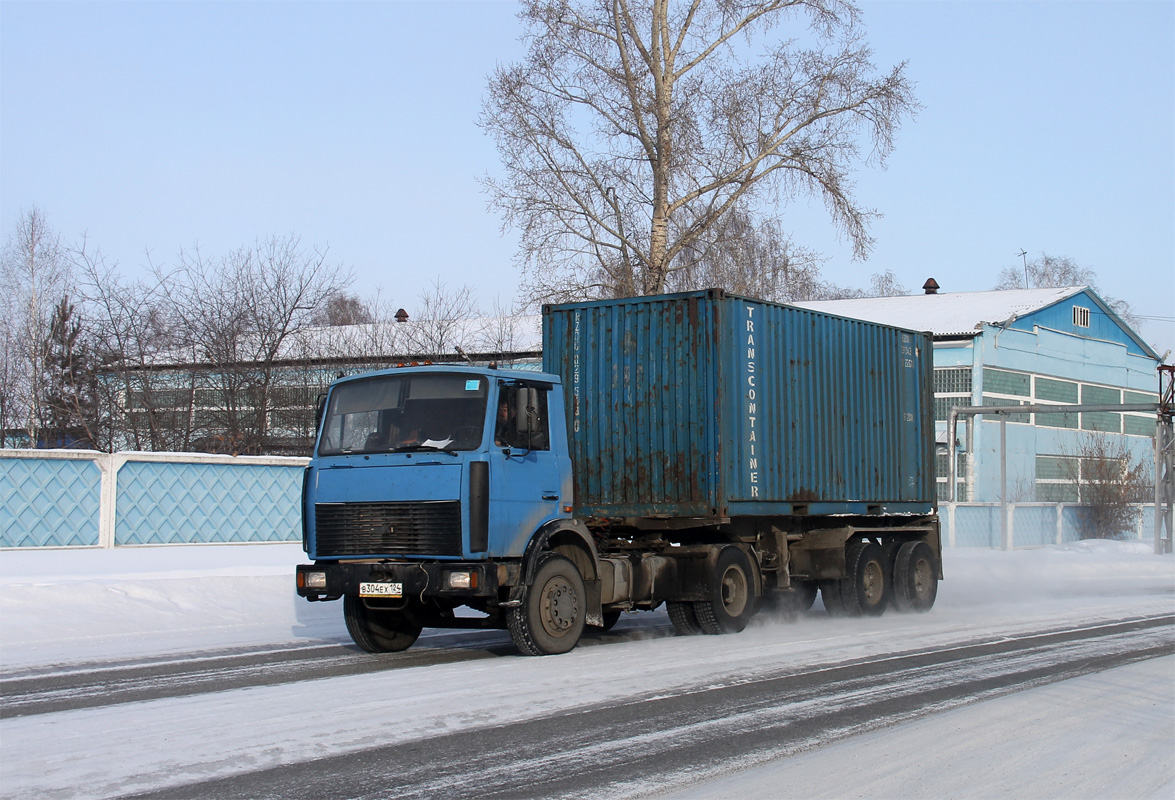 Красноярский край, № В 304 ЕХ 124 — МАЗ-543302