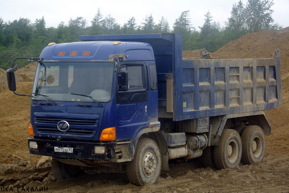 Сахалинская область, № М 415 АЕ 65 — IVECO Ling-Ye (общая модель)