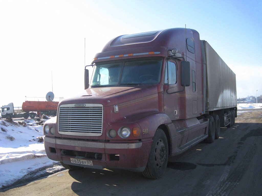 Кабардино-Балкария, № О 635 ВУ 07 — Freightliner Century Class