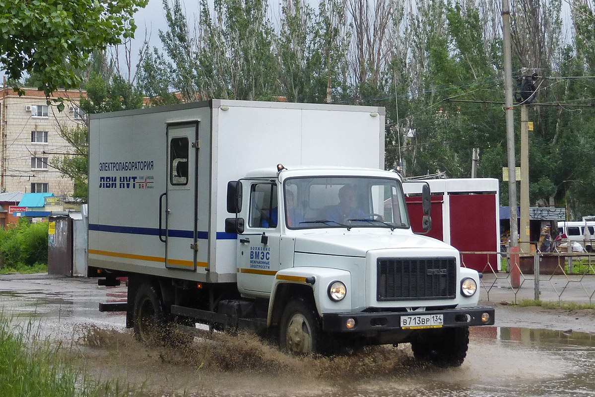 Волгоградская область, № В 713 ВР 134 — ГАЗ-3309