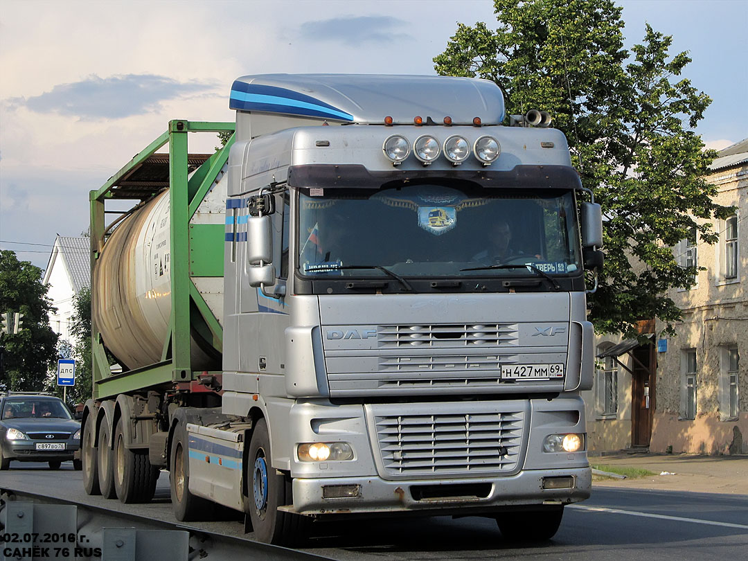 Тверская область, № Н 427 ММ 69 — DAF XF95 FT