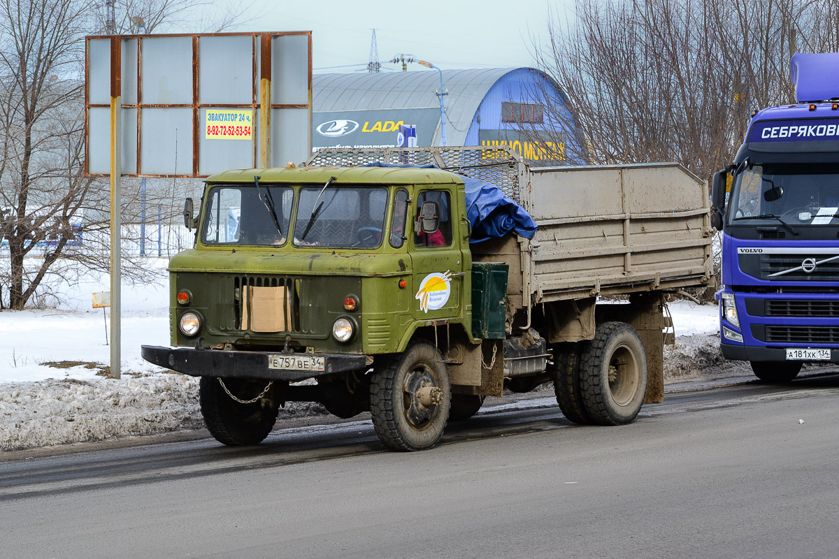 Волгоградская область, № Е 757 ВЕ 34 — ГАЗ-66-31