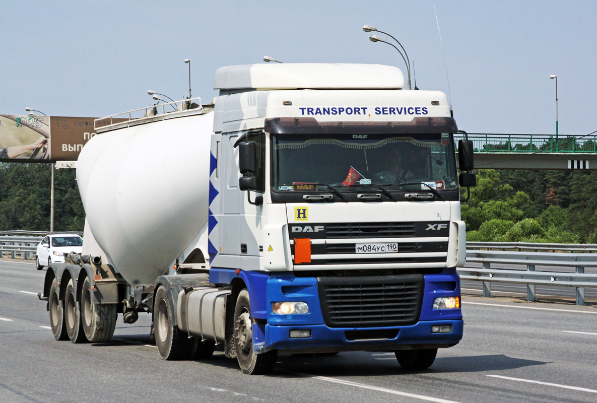 Московская область, № М 084 УС 190 — DAF XF95 FT