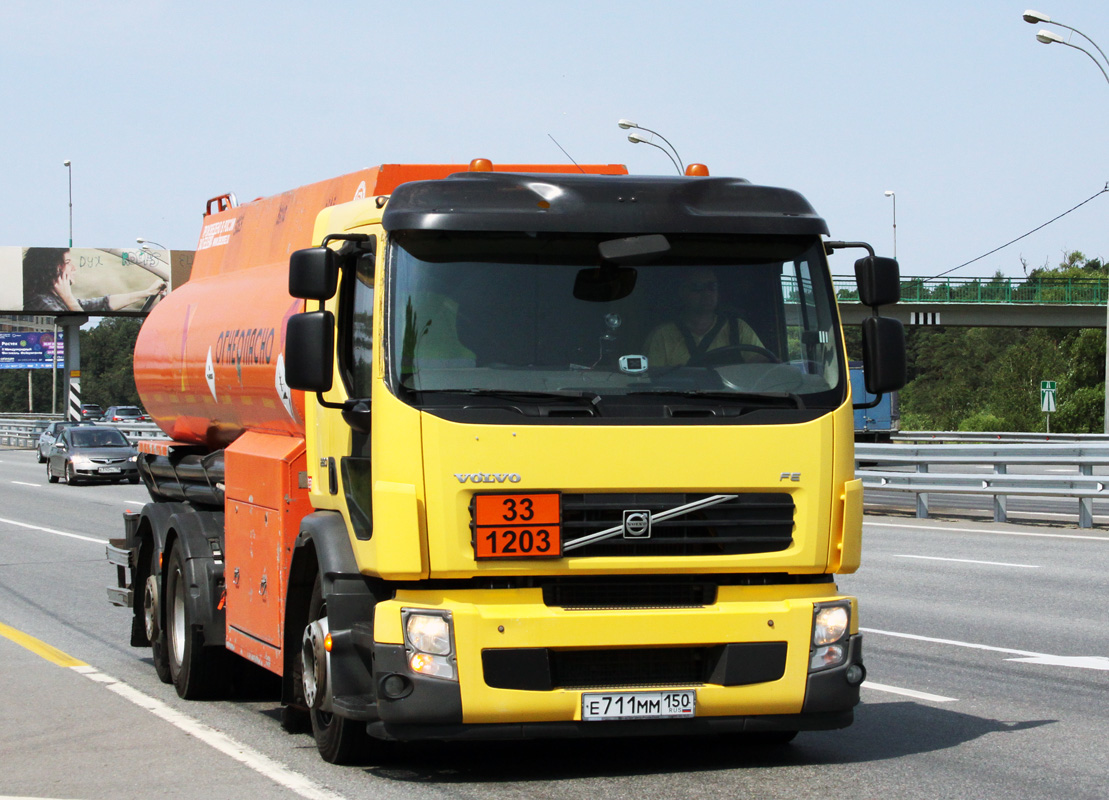 Московская область, № Е 711 ММ 150 — Volvo ('2006) FE
