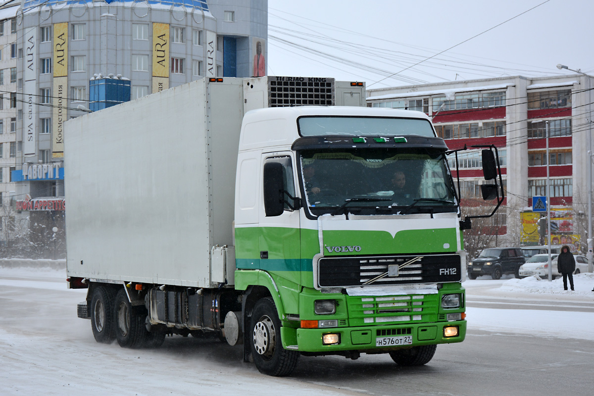 Хабаровский край, № Н 576 ОТ 27 — Volvo ('1993) FH12.420