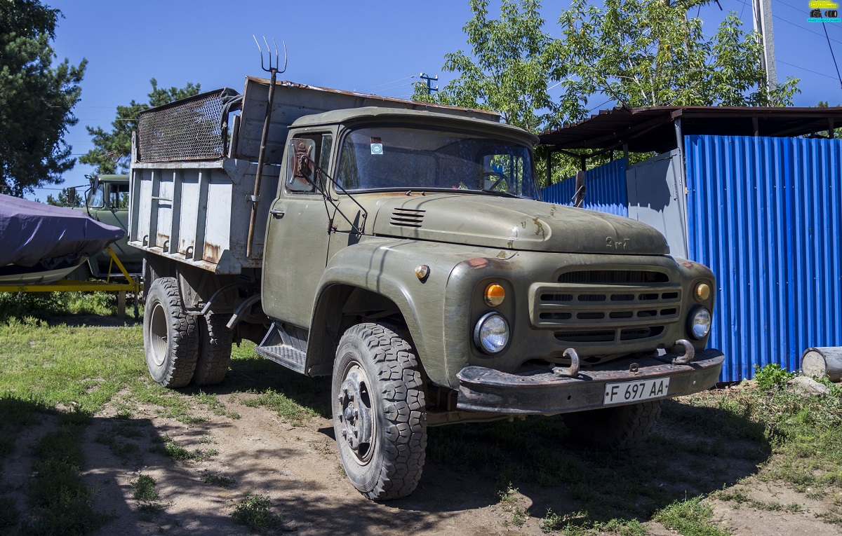 Восточно-Казахстанская область, № F 697 AA — ЗИЛ-495810