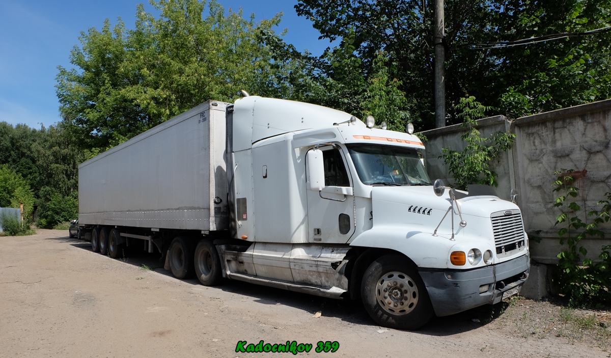 Волгоградская область, № А 059 МА 134 — Freightliner Century Class