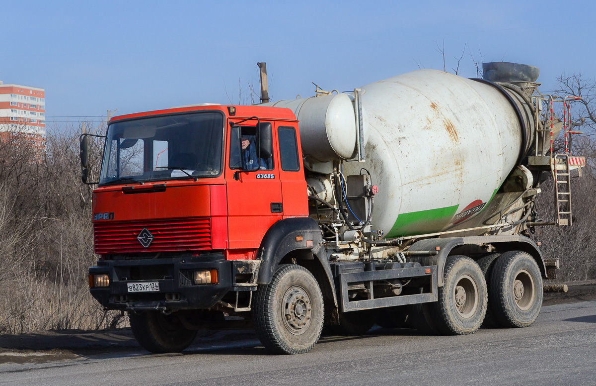 Волгоградская область, № В 823 КР 134 — Урал-63685