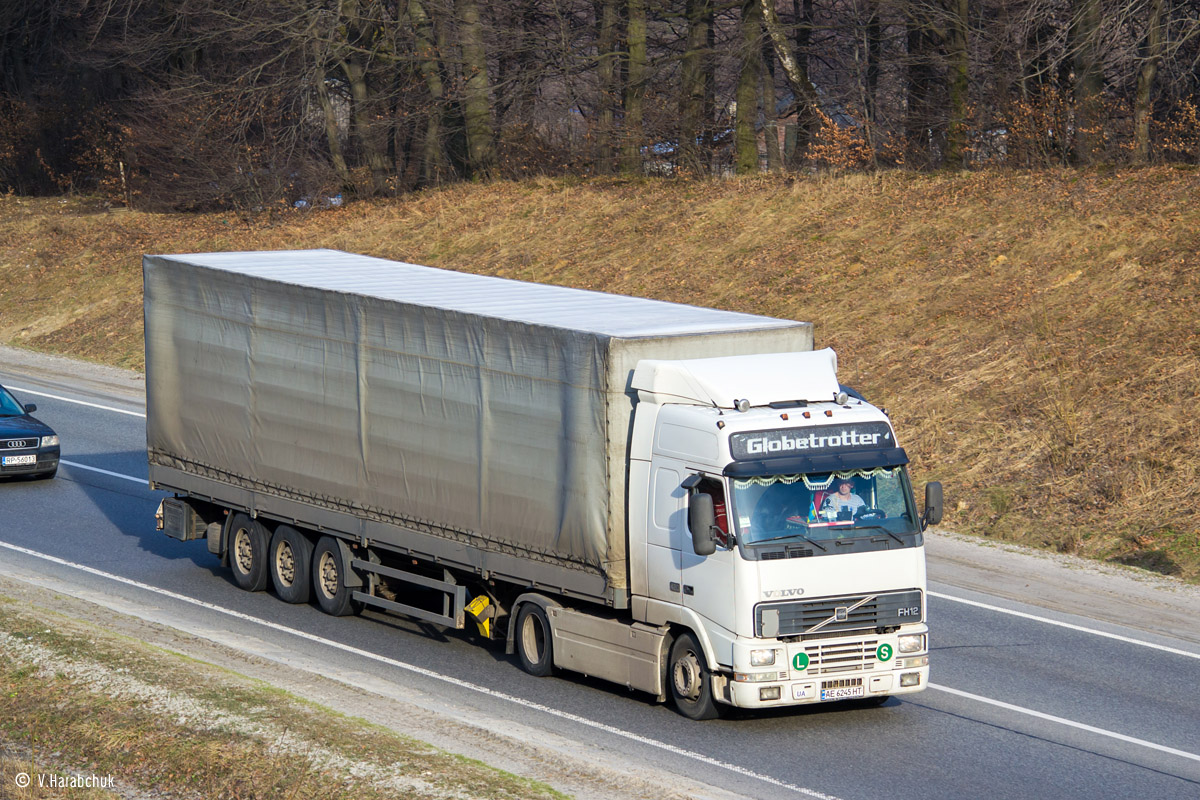 Днепропетровская область, № АЕ 6245 НТ — Volvo ('1993) FH12.420