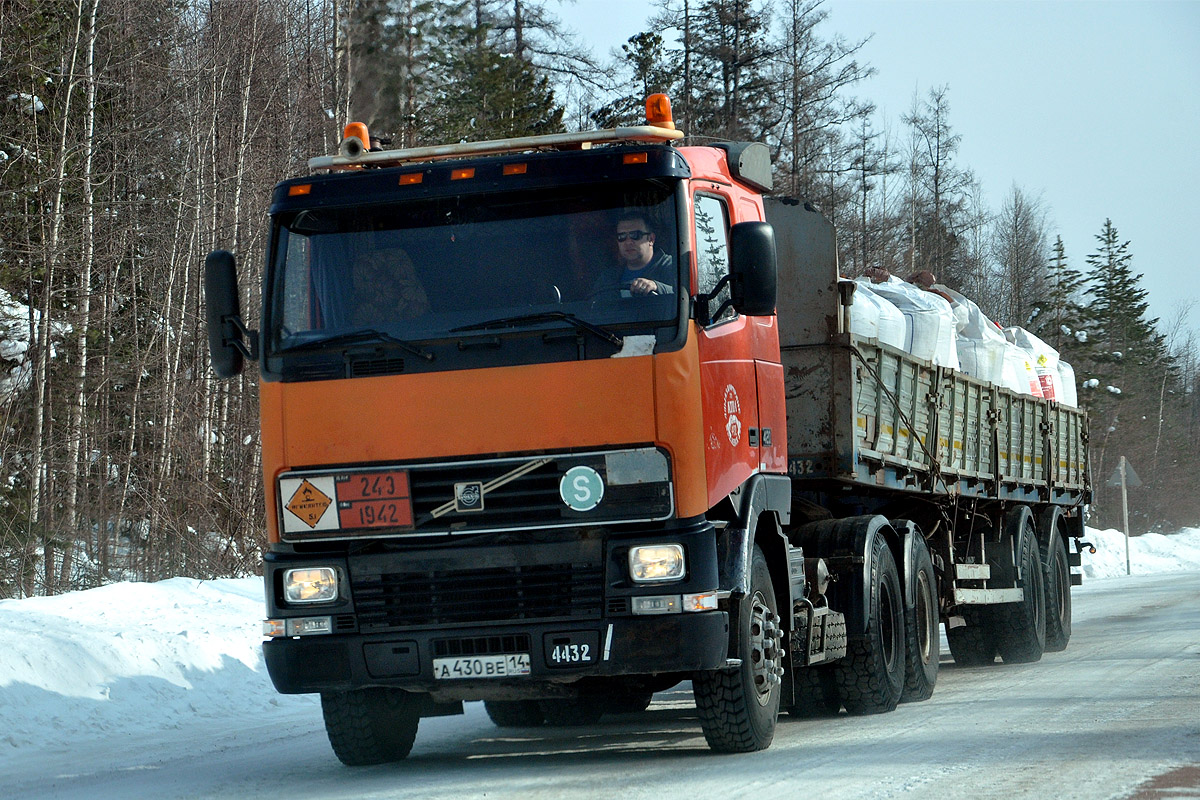Саха (Якутия), № 4432 — Volvo ('1993) FH12.420