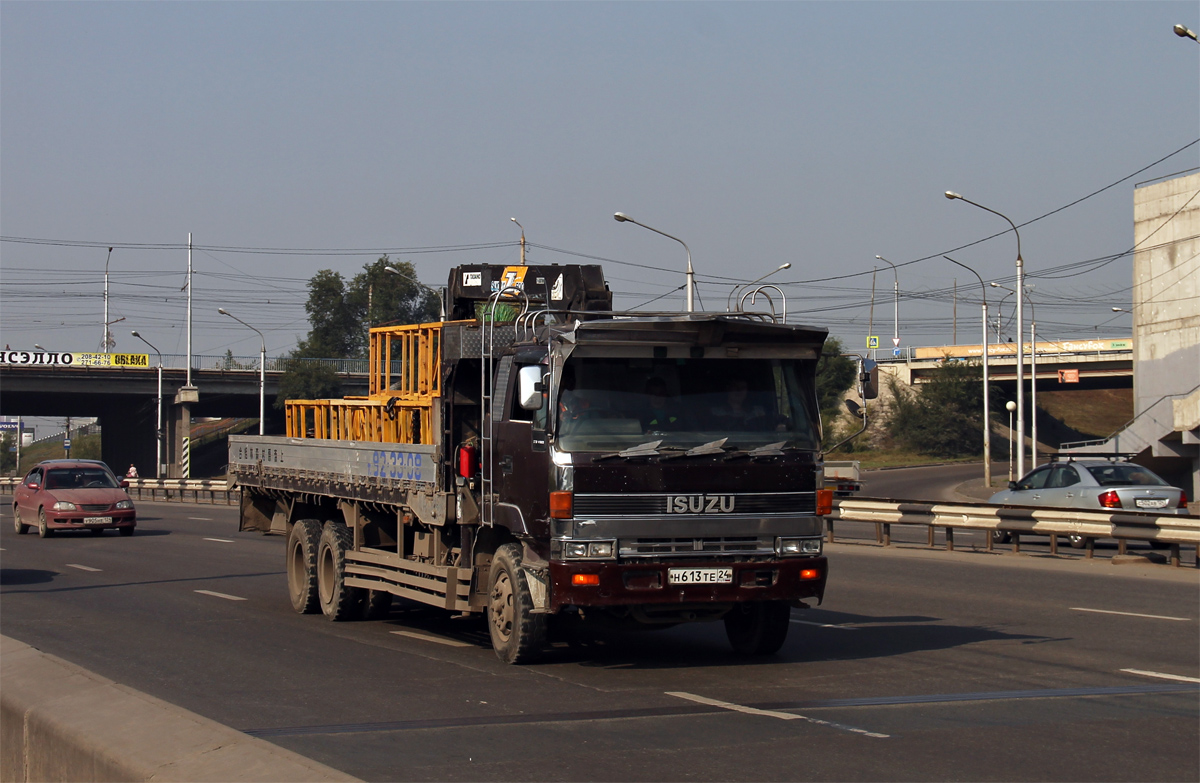 Красноярский край, № Н 613 ТЕ 24 — Isuzu V305