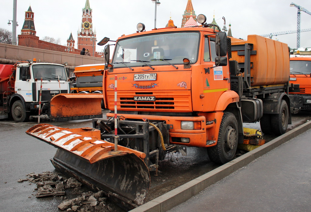 Москва, № С 205 ТУ 197 — КамАЗ-53605-62