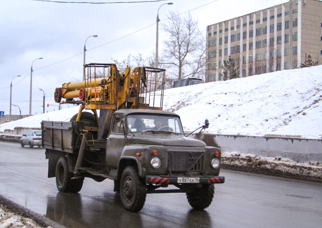 Удмуртия, № Х 887 ЕА 18 — ГАЗ-52/53 (общая модель)