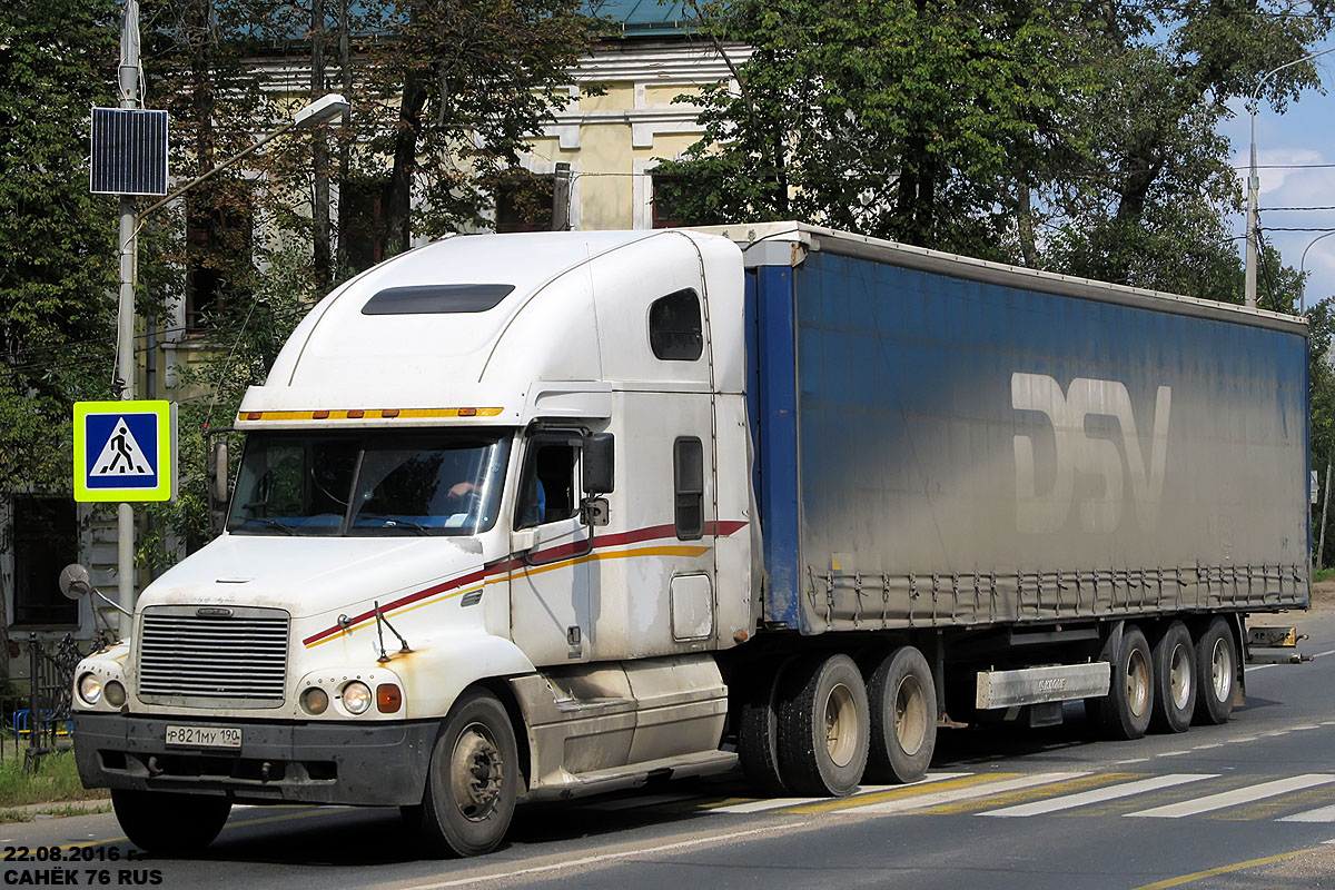 Московская область, № Р 821 МУ 190 — Freightliner Century Class