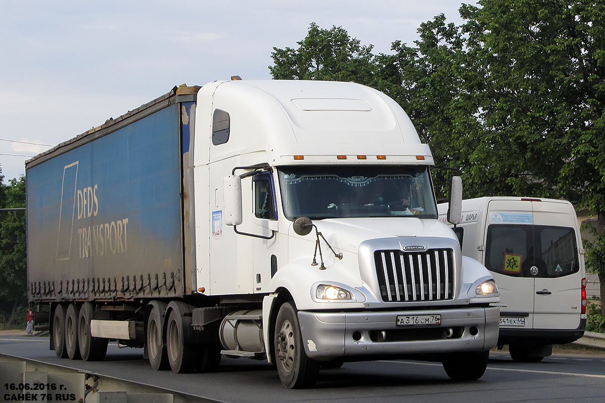 Ярославская область, № А 316 СМ 76 — Freightliner Columbia