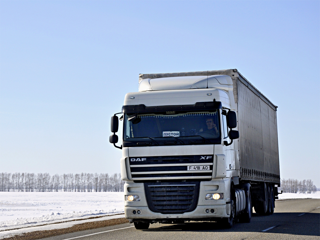 Восточно-Казахстанская область, № F 418 AO — DAF XF105 FT