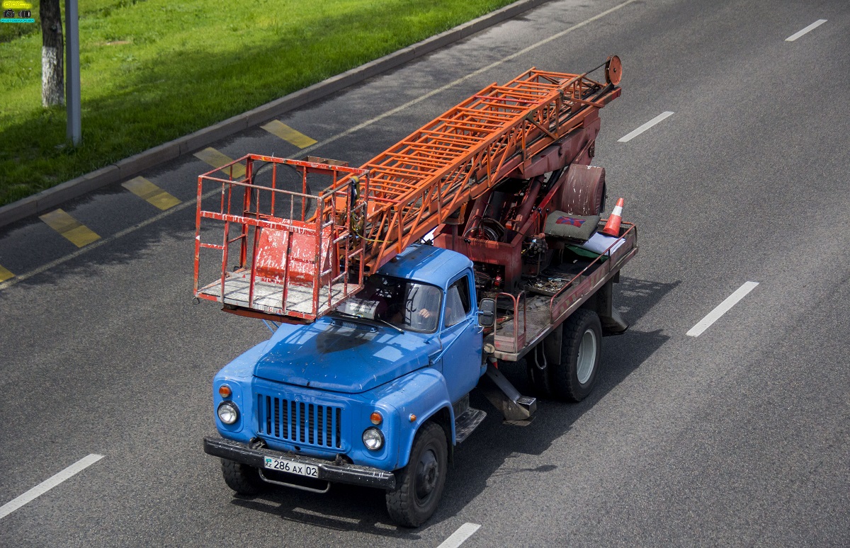 Алматы, № 286 AX 02 — ГАЗ-53-12