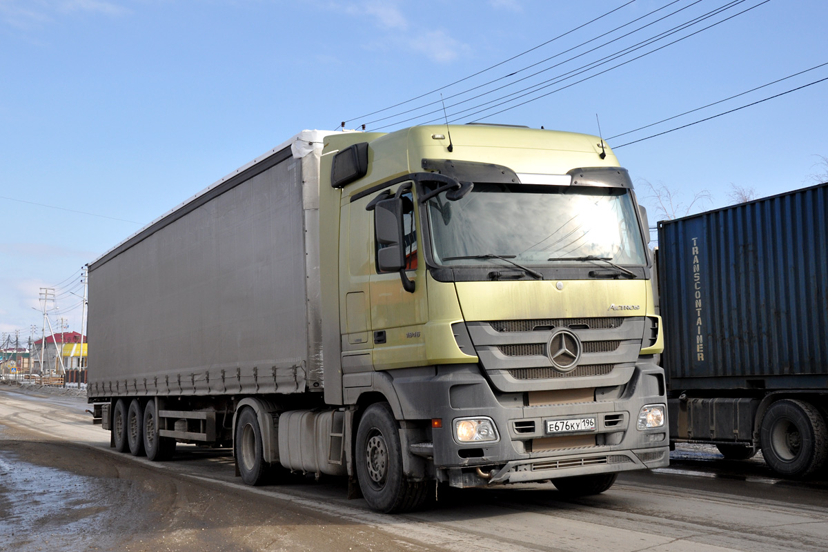 Свердловская область, № Е 676 КУ 196 — Mercedes-Benz Actros ('2009) 1846