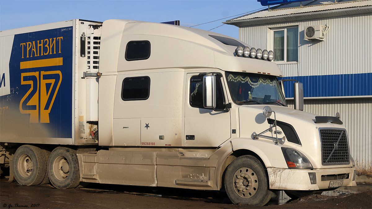 Хабаровский край, № А 817 ТЕ 27 — Volvo VNL780