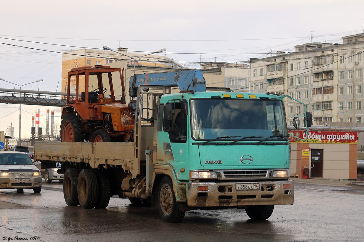 Саха (Якутия), № У 858 ЕХ 14 — Hino Profia