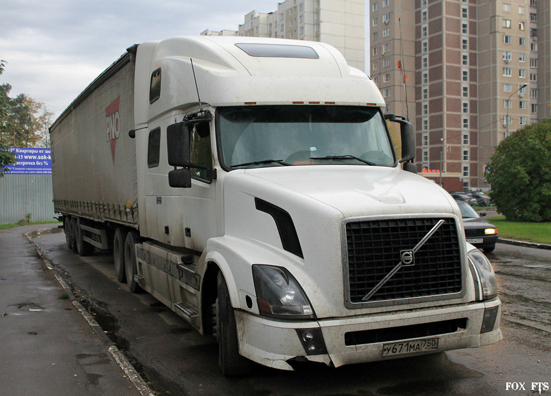 Московская область, № У 671 МА 750 — Volvo VNL780