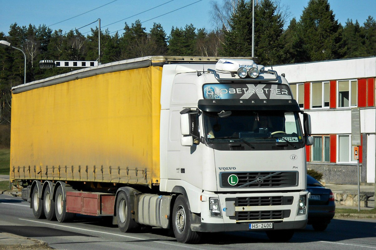 Латвия, № HS-2400 — Volvo ('2002) FH12.420