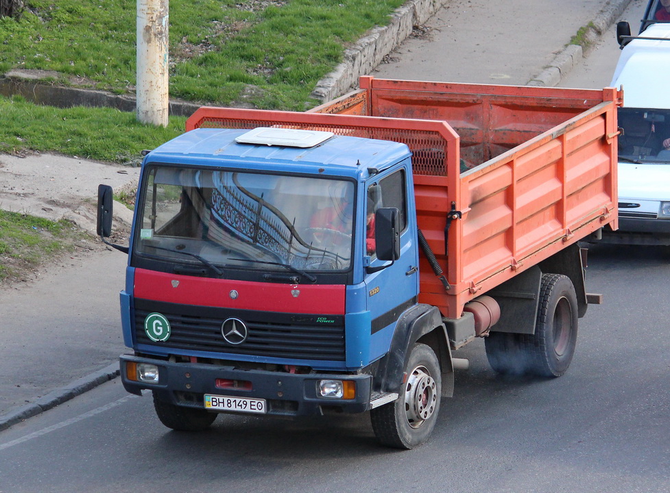 Одесская область, № ВН 8149 ЕО — Mercedes-Benz LK 1320