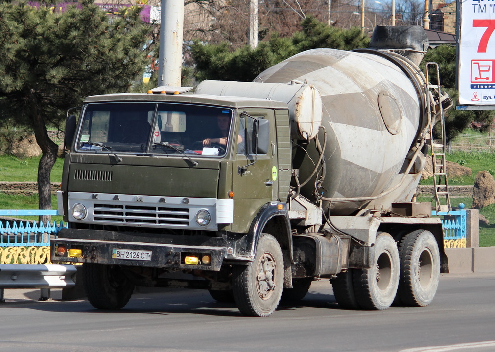 Одесская область, № ВН 2126 СТ — КамАЗ-53212