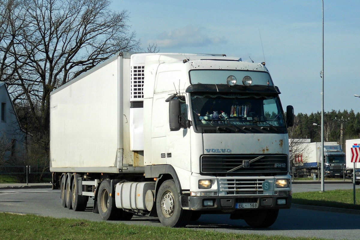 Латвия, № EL-198 — Volvo ('1993) FH12.420