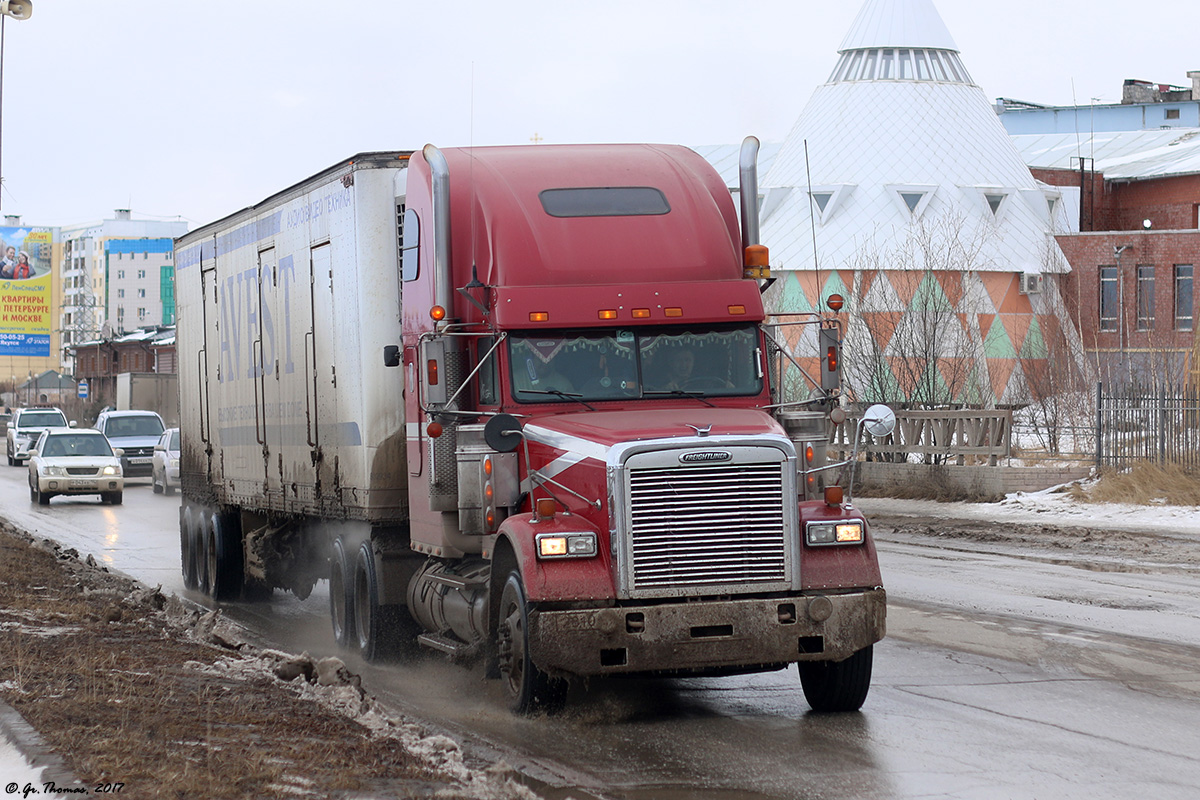 Саха (Якутия), № С 240 ЕР 14 — Freightliner FLD 120 Classic