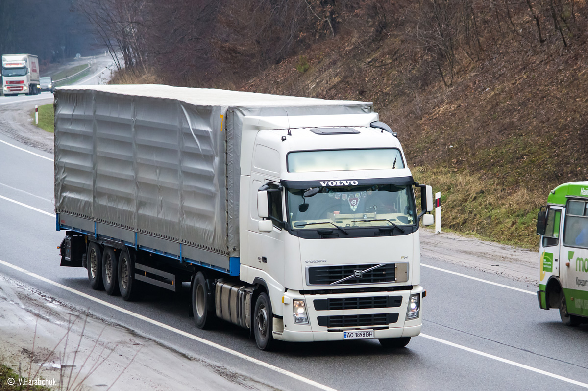 Закарпатская область, № АО 1898 ВН — Volvo ('2002) FH12.460