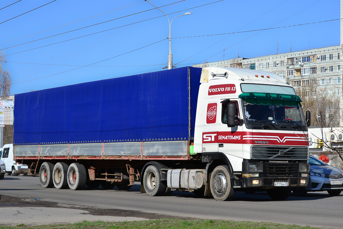 Волгоградская область, № М 711 МН 34 — Volvo ('1993) FH12.380