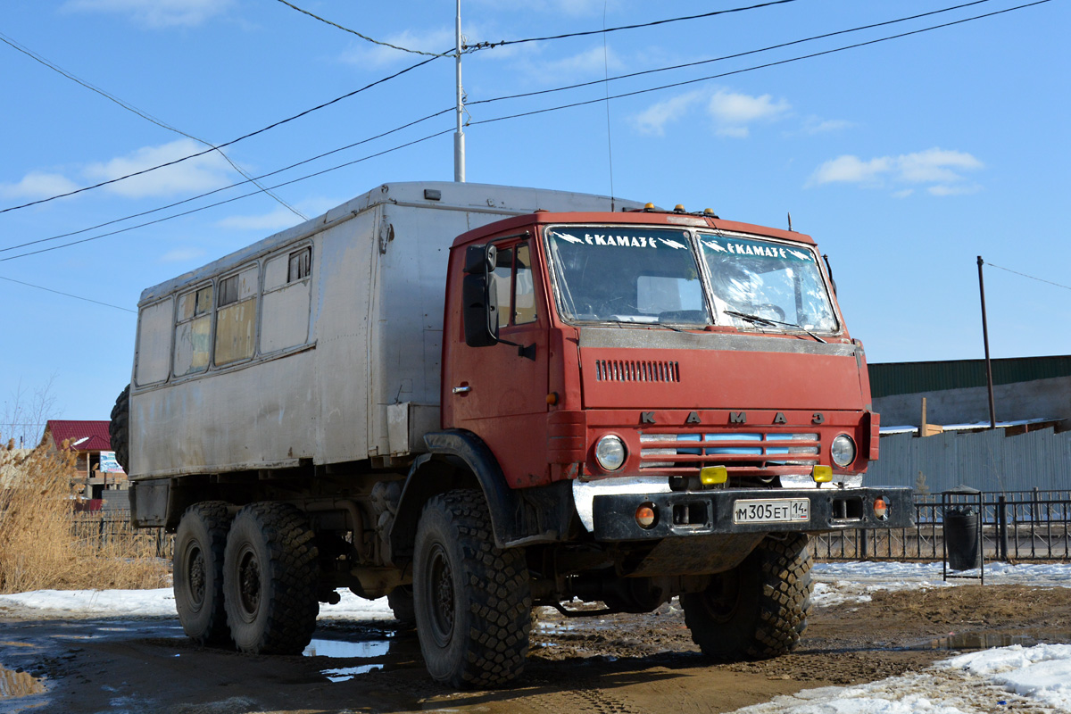 Саха (Якутия), № М 305 ЕТ 14 — КамАЗ-43101