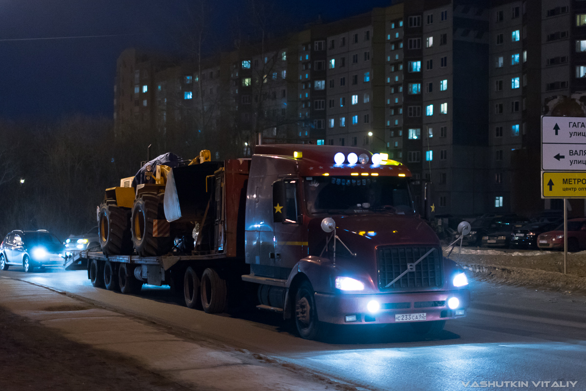 Рязанская область, № С 233 СА 62 — Volvo VNL610