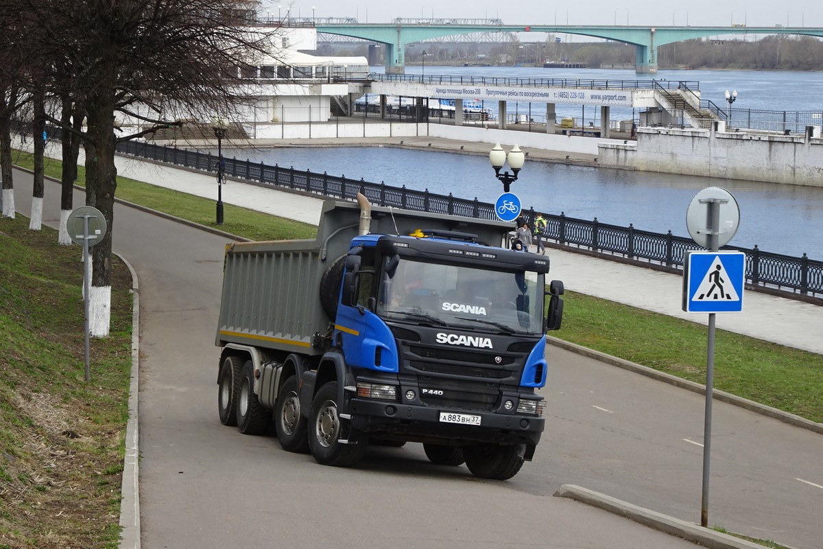 Ивановская область, № А 883 ВН 37 — Scania ('2011) P440