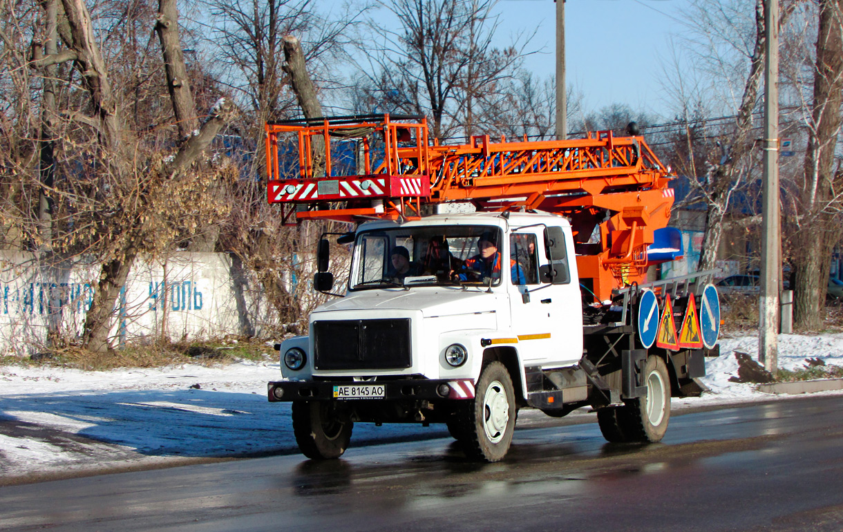 Днепропетровская область, № АЕ 8145 АО — ГАЗ-3309