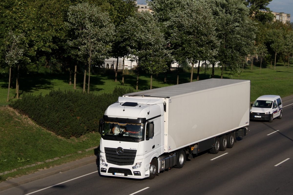 Литва, № JEH 955 — Mercedes-Benz Actros ('2011)