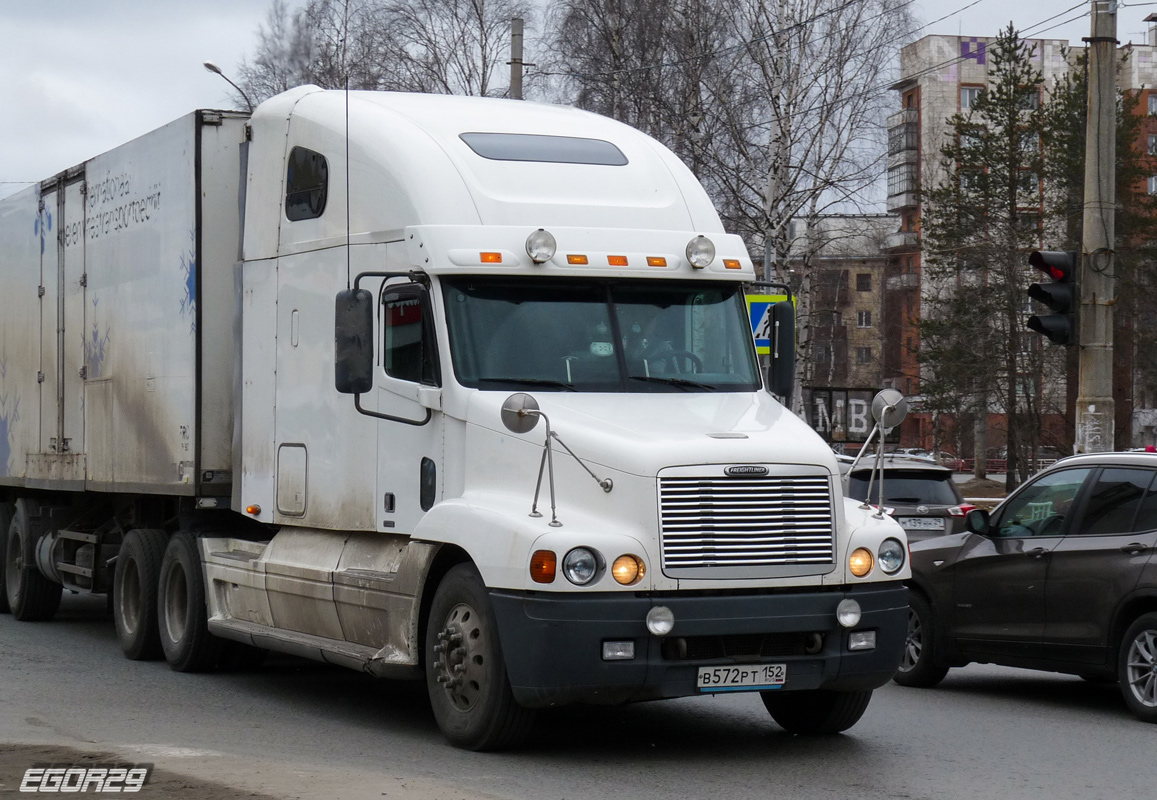 Нижегородская область, № В 572 РТ 152 — Freightliner Century Class