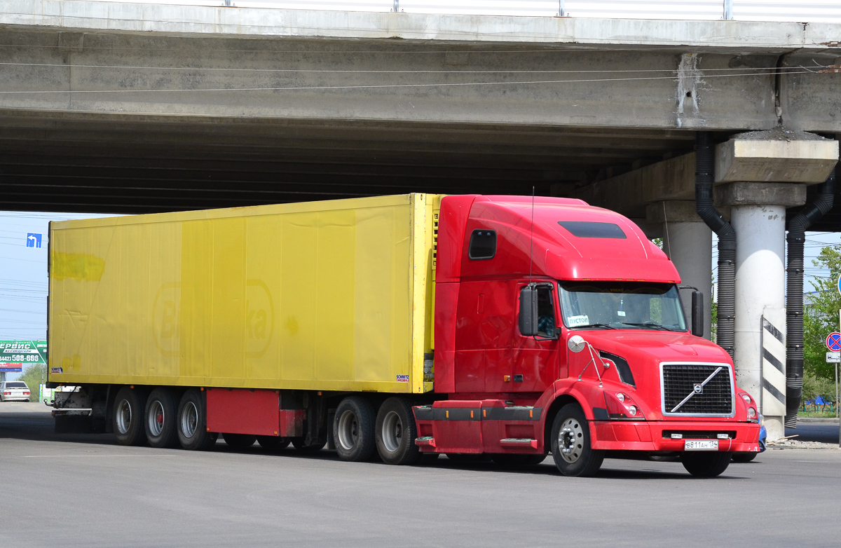 Волгоградская область, № В 811 АН 134 — Volvo VNL670