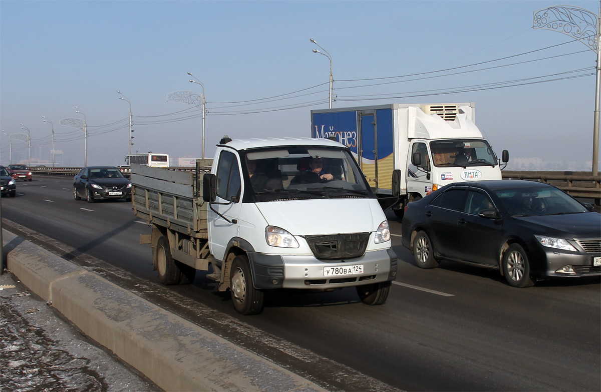 Красноярский край, № У 780 ВА 124 — ГАЗ-33104 "Валдай"