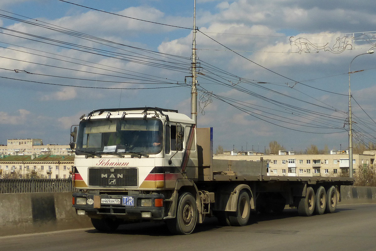 Волгоградская область, № А 469 ХМ 134 — MAN F90 19.372