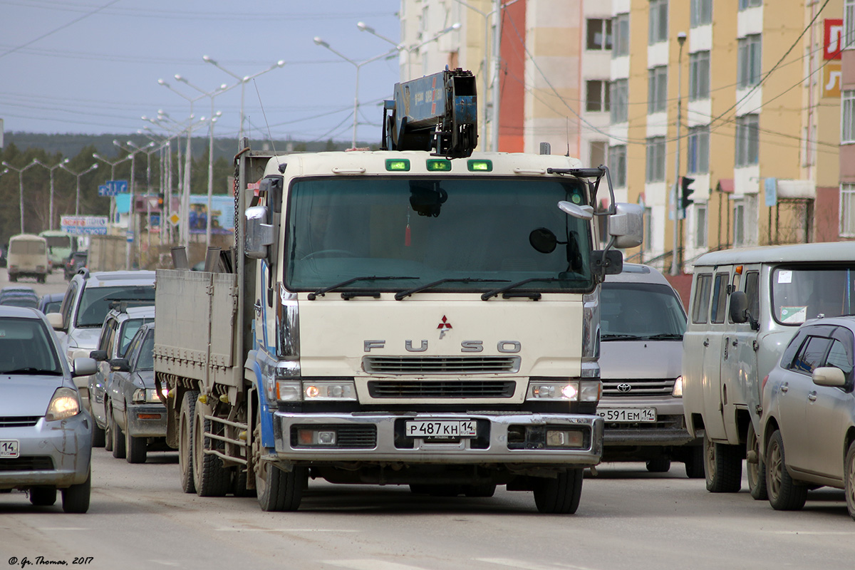 Саха (Якутия), № Р 487 КН 14 — Mitsubishi Fuso The Great