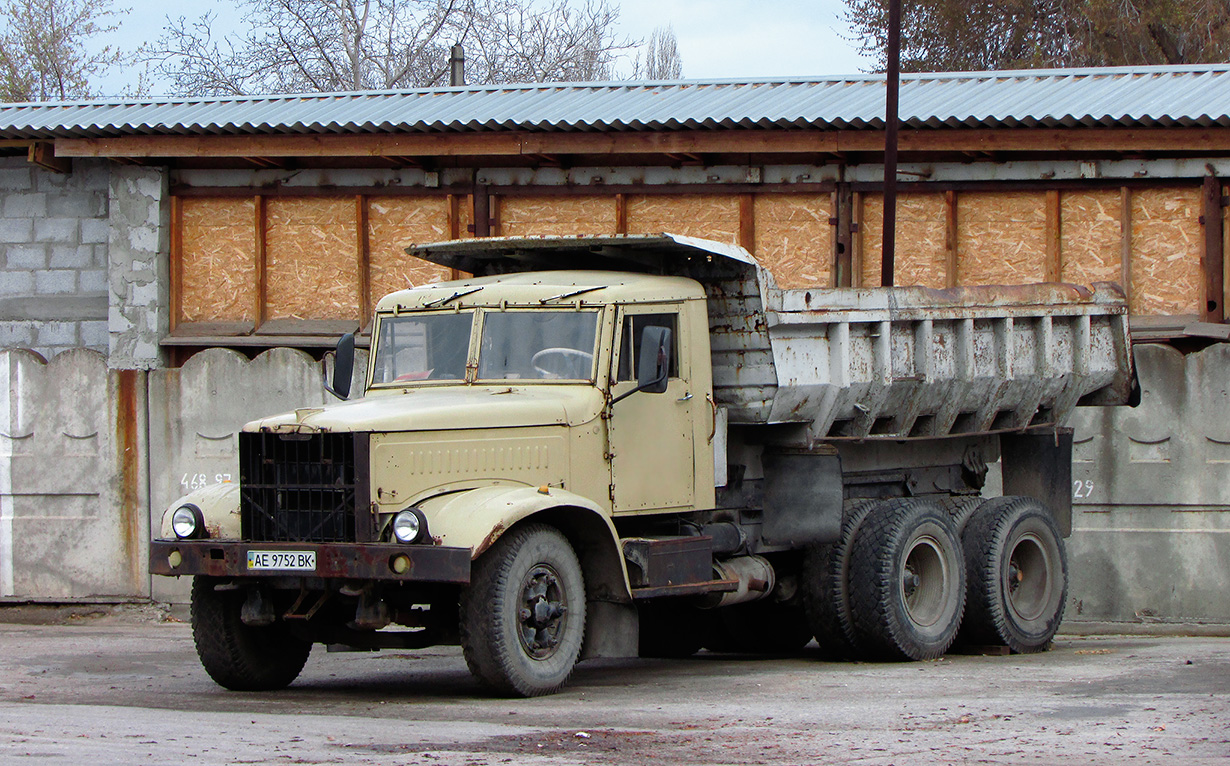 Днепропетровская область, № АЕ 9752 ВК — КрАЗ-256Б1