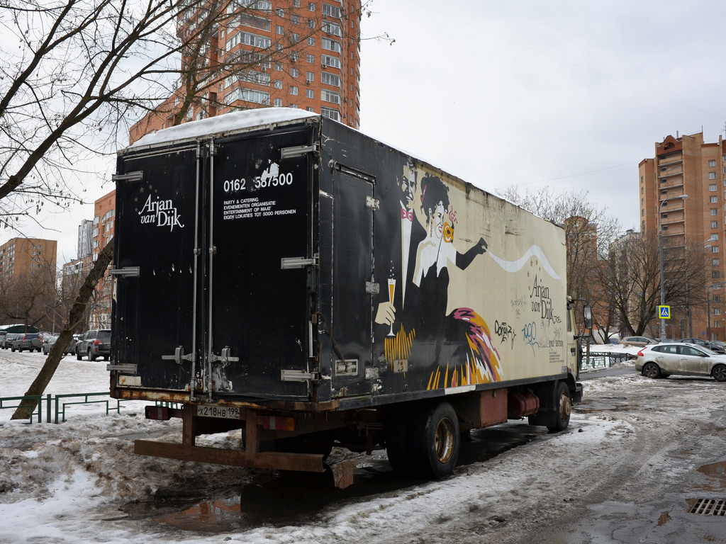 Москва, № Х 218 НВ 199 — Renault Midliner