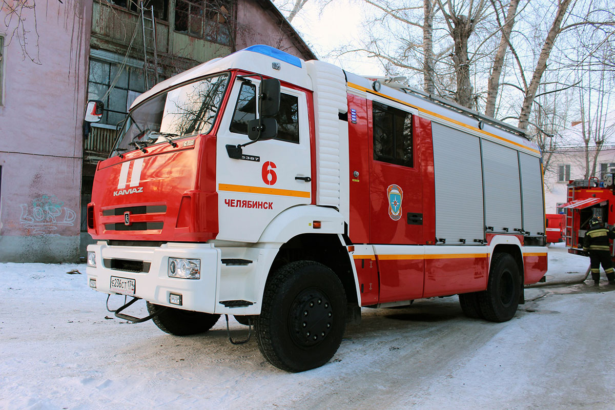 Челябинская область, № Е 236 СТ 174 — КамАЗ-5387-RF [53870F-R]