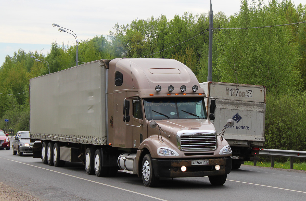 Татарстан, № К 676 НН 116 — Freightliner Columbia