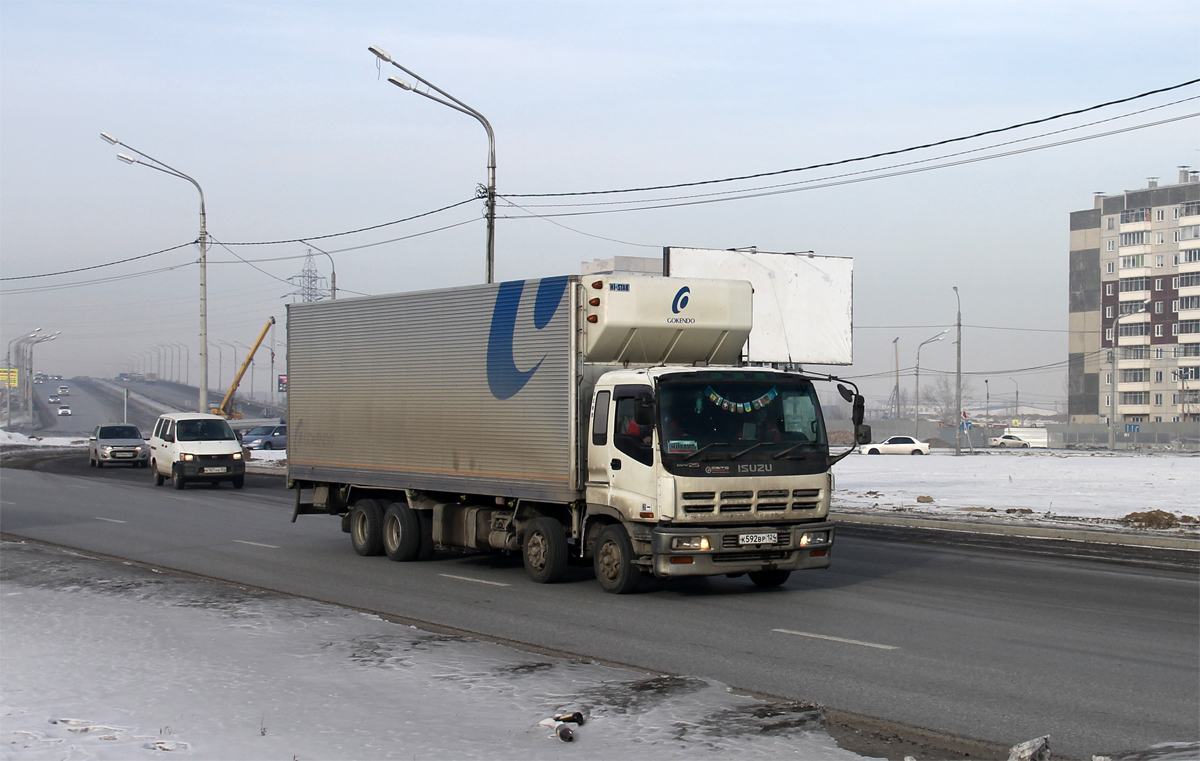 Красноярский край, № К 592 ВР 124 — Isuzu Giga (общая модель)