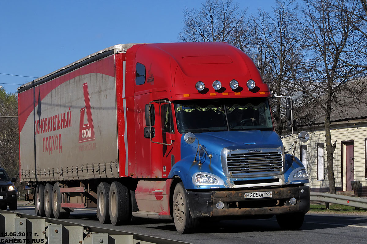 Костромская область, № М 205 ОН 44 — Freightliner Columbia