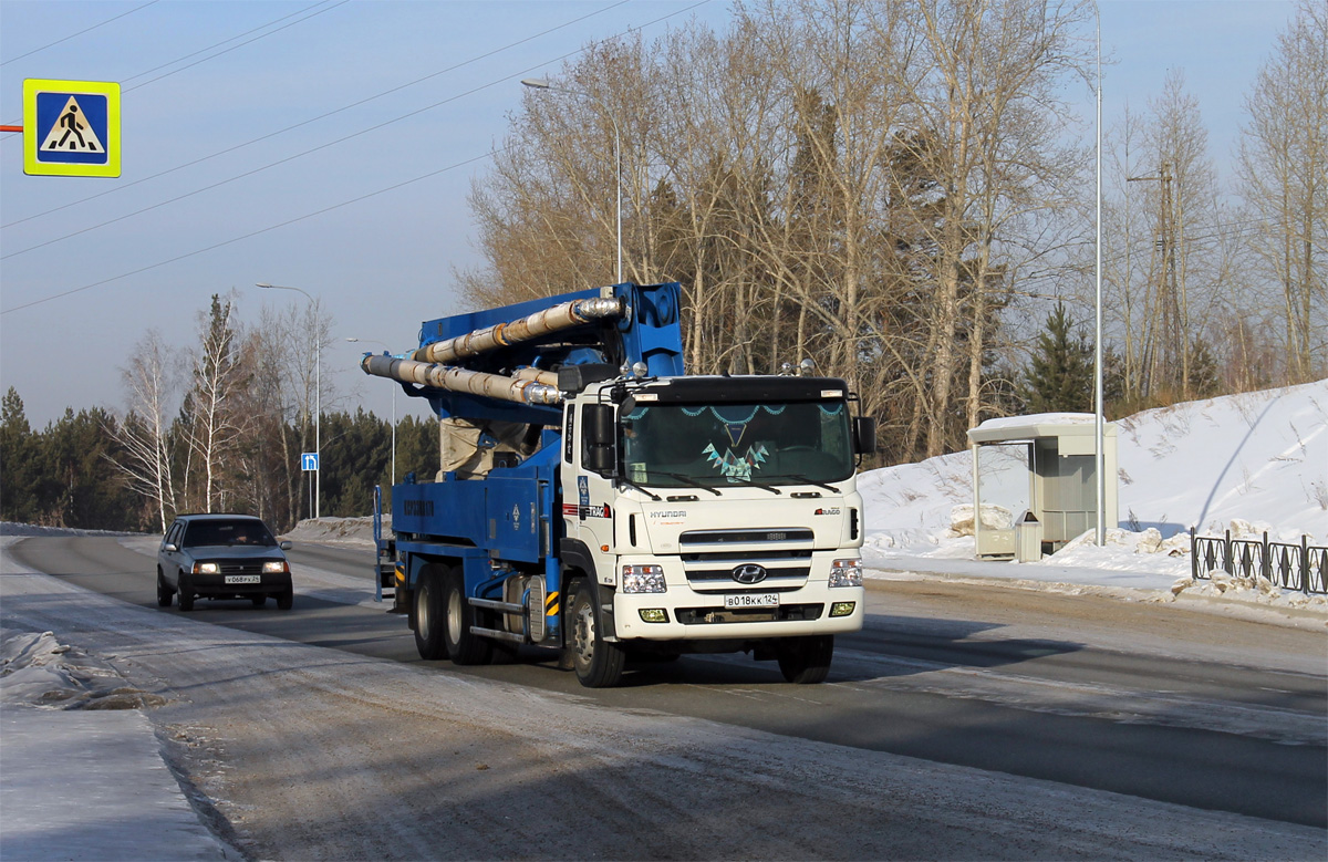 Красноярский край, № В 018 КК 124 — Hyundai Trago (общая модель)